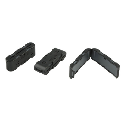 Clip en el núcleo de ferrita Tipo de paquete a granel Hasta 85 ° C Resistencia Dc 0.1 Ohm Revestido con acabado negro